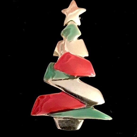 Vintage Danecraft Christmas Tree Brooch Pin Holiday Gold Tone Red Green Enamel S - Picture 1 of 10